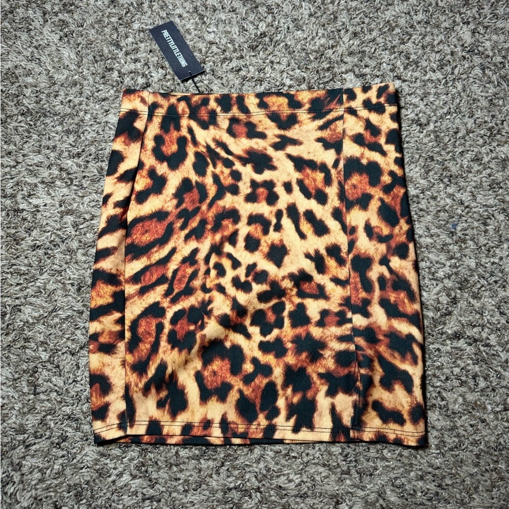 Pretty Little Thing Leopard Print Skirt